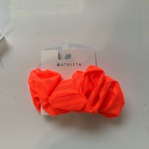NWT Athleta Scrunchie